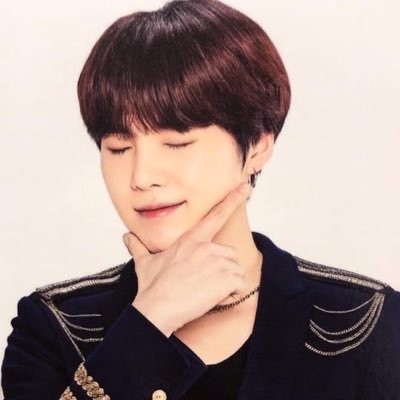 I'm army from Cambodia 🇰🇭Love BTS 💜💜 ARMY BTS 💗💗 SUGA STAN💚💚#
