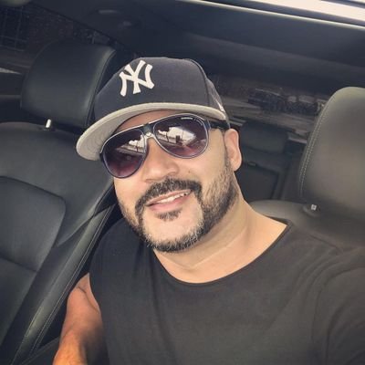 Mark6890229437's profile picture. lives in California