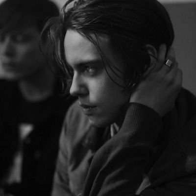 andhellrpg's profile picture. my magic crystal ball tells me you’re full of shit.