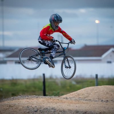 We use cycling and education to give youth living in under-resourced communities in SA the skills they need to succeed in life.