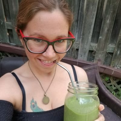 I_heart_soup's profile picture. Flight attendant, animal rights activist in Toronto, skydiver.