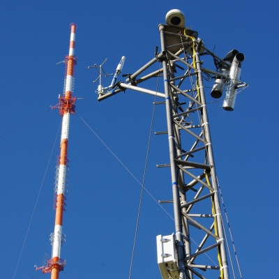 Hier twittert der 280 m hohe Wettermast des Meteorologischen Instituts der Universität Hamburg // Impressum: https://t.co/2HvDuQ1hj6