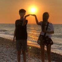 Lara Lowe (@makerchange2) 's Twitter Profile