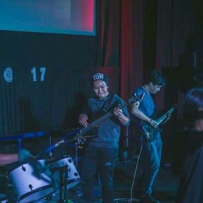 love music love to eat love to sleep and specially
love
to
play bass
play bass
play bass