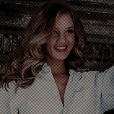 jewelsnlcve's profile picture. ⠀⠀⠀⠀⠀⠀oc / fake / nsfw⠀—  𝐁ut there is something about Paris that makes you want to love, and love passionately.⠀⠀