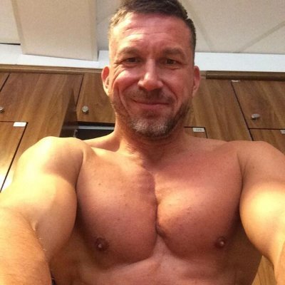 TomasBrand4's profile picture. Daddy verse top.
Adult performer for Lucas Entertainment