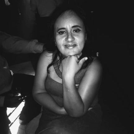 Mulher de fé ,Mãe de 3 filhos lindos,apaixonada por motos .