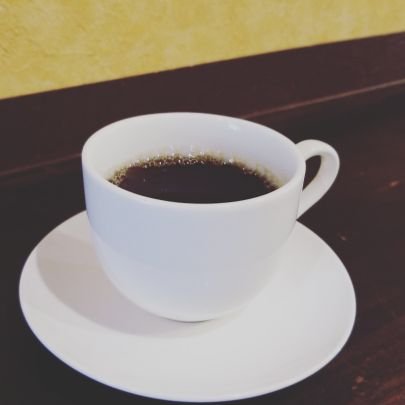 コーヒーを自宅でおいしく、いれる方法を考えています。

いつもインスタントコーヒーばっかりだったので、このまえフィルターをいれて使ってみた、まぁおいしい。やすいコーヒーの粉でもうまいんですね。その上手ないれかた、周辺の道具などをしらべています。

コーヒー奮闘日記まとめページをつくっていきます。