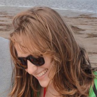 deenieq's profile picture. 