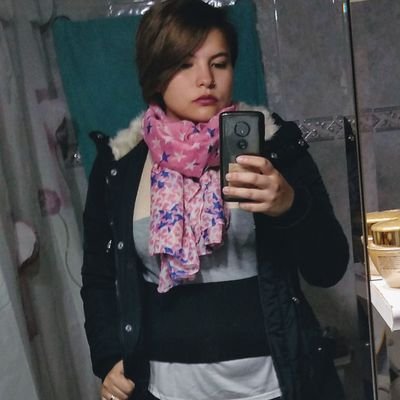 melanievidaltkd's profile picture. 📷IG: https://t.co/fU255vupXD
🤘🏼Buscando lo que me gusta
😍 mí bella relación de locos
🐶🐱 Noah y Newton
🥳19