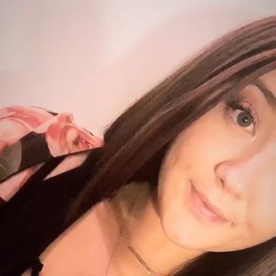 brandizzle10's profile picture. Washed up softball pitcher. Bryant University Alum #10