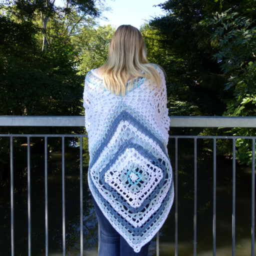 EmilieOudard's profile picture. Crochet, calligraphie, cuisine