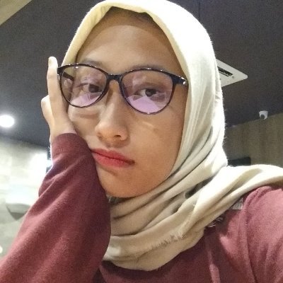 SheylaAulia's profile picture. 🍖🍔🍟🥘🍩🍦🍫🍭