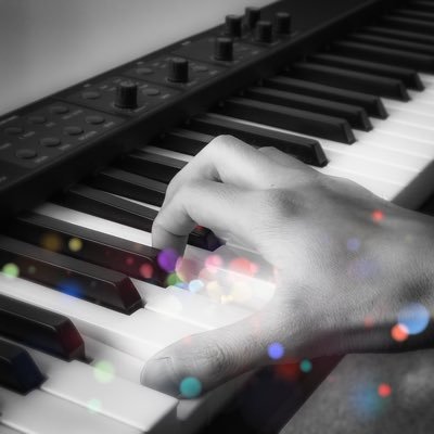 シリコンバレー経験を活かした企業変革活動のほか、CM・番組の音楽制作🎹 舞台用映像制作🎥もしています。「誰かを楽しませること」がライフワーク。※静岡新聞社・静岡放送の企業変革実践中！ここでの発言は社を代表するものではありません