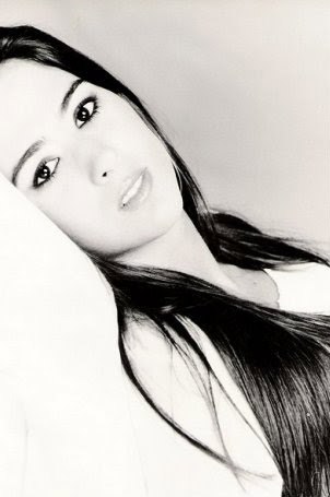 É ela que me deixa acordado até altas horas da madrugada, com sono.sim eu admito, mas nada disso me impede de admirá-la !Te Amo Pequena!F.C criado em:18/10/10!!