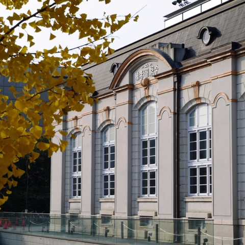 京都府立図書館の公式アカウントです。 当館で行われる講座や展示、所蔵している資料のことなどをお知らせします。 アカウント運用方針はこちらから→ (https://t.co/rs9igYFlqj)