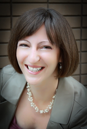 I am a wife & mother. As a relationship expert and a Higher Laws coach, I support women in how to have even more connected and passionate relationships.