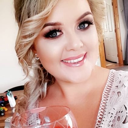 LisaGallz's profile picture. Irish. Music Lover. Gig Goer. Lipstick Junkie. Cat Mum. Positive Vibes. Beauty & Massage Therapist. BSc PR. Strabane.