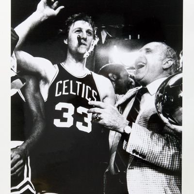 A coup sur on va passer pour des pleutre ! Pleutre comme la couleur ? Fan NBA #Celtics Fan NFL #Patriots Fan foot #Liverpool #YNWA Amateur de #whisky #vin
