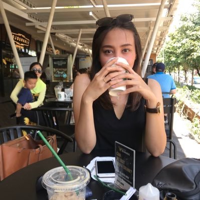 damayantio's profile picture. back for good