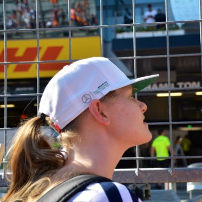 I'm Freja, I ask @MercedesAMGF1 great questions for their Q&A videos. Source/credit to: @MercedesAMGF1