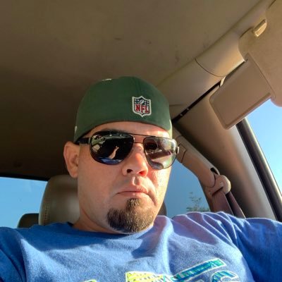 Rh131984's profile picture. 