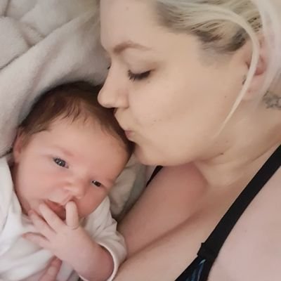 IBeShinigami's profile picture. Tif ☆
Sparky Boy 17/11/2017 ♡
First time mum ♡
Princess Grace 23/06/2019 ♡ 
Kpop connoisseur since 2015 ☆