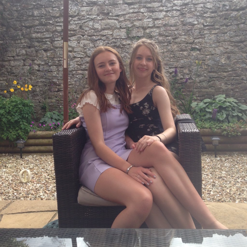 annaxlazenby's profile picture. ✨💗