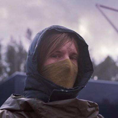 sugeryi's profile picture. Never trust