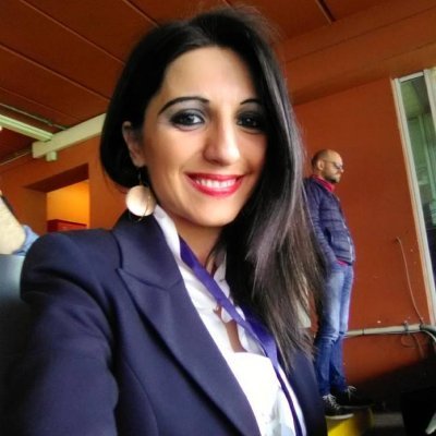 Journalist a @MagazinePragma
Redattrice a @casanapolisport Attrice,Modella,Cantante,Scrittrice. Laureata in storia dell'arte presso unige. Actress su Mediaset