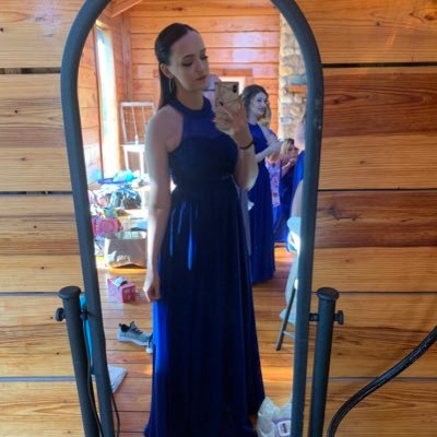SarinaReneeO's profile picture. 22 ❤️ YouTuber | Instagram | https://t.co/Ft0HCww77v 💋✌❤ You can't make a name when you play by the books History is made when you're acting a fool