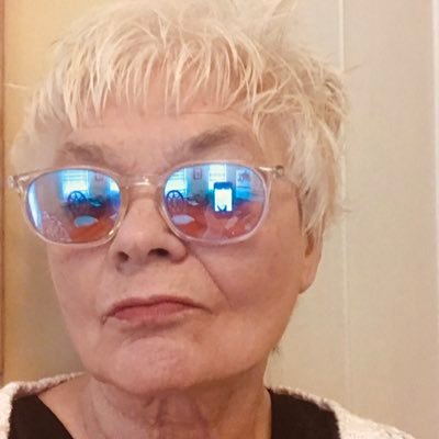 Kathleen 🌊BoycottNRA Profile