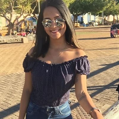 lolamoraes_'s profile picture. 22 anos