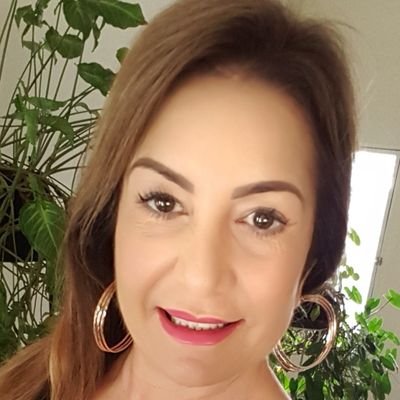 SueliOliveira38's profile picture. Casada, Patriota, Conservadora, Armamentista, 100% bolsonarista. Esquerda não é bem vinda neste perfil
