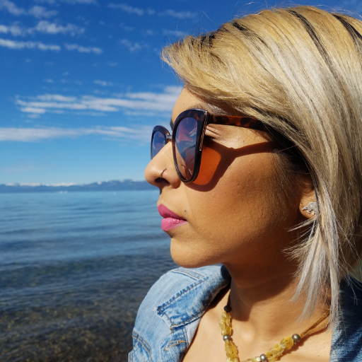 Queer Latina living in the Bay. Recent MPH grad. Lover of coffee, food, and chisme. She/her/ella.