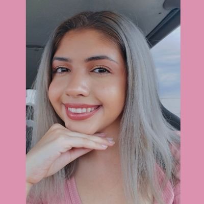 ♡ somewhere wearing pink and listening to taylor swift ♡