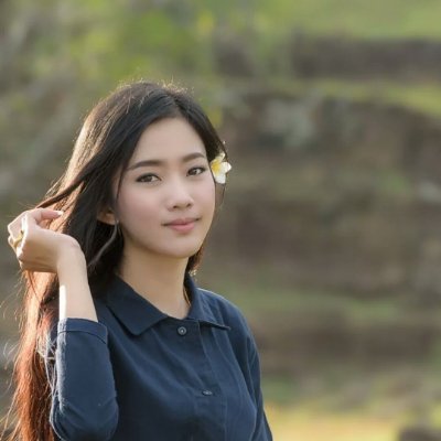 I just simple human . Free Communicate or favorite communicate with other people or kindly and produce Some Pleng. I Love my family too.
