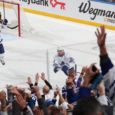 leafsfan163491's profile picture. the average leafs fan why do u care                                                     yo btw I’m a marner fan 🤩🤩