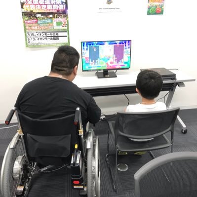 e54315116's profile picture. 