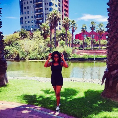 PawsitiveBloom's profile picture. Dog lover 🐾 | Chasing better habits | Growth chaser 🌸 | Showing up for myself every day 🌟 🇿🇦