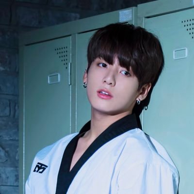 🥀@BTS_twt🥀안녕하세요💜フォロバ99%