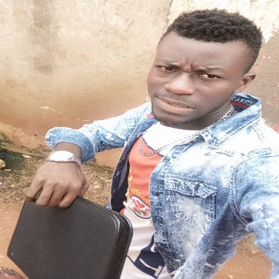 DjopRoland's profile picture. 