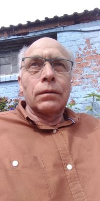 ChrisJa35047322's profile picture. I like to think.