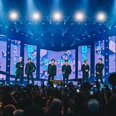 mgmavoteforexo's profile picture. [ 04`17`19 - 11:7 ] repost and rt my twts for clear skin