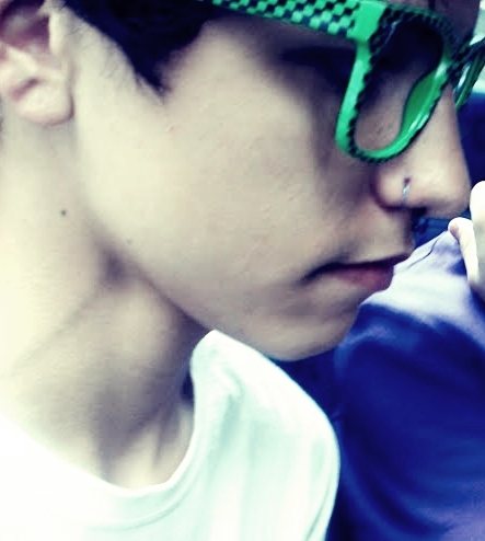 Tomy *---*