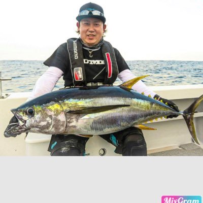 幼少期から自然が好きで釣りや生き物を捕まえたり飼ったり。大人になってからは釣りの幅が広がり、紀伊半島、遠州、伊豆半島、平戸と四季折々の釣りを楽しんでます。アクアリウムも引越しを機に本格的に始め今ではリビング一面水槽だらけ。そんな趣味を満喫している私です。