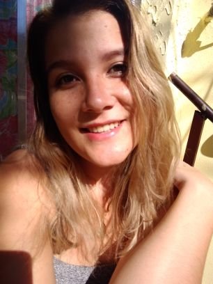 PatriciaHercul8's profile picture. Canceriana 🦀
Vascaina ⚽️
Espiríta 👳‍♀️
Programadora 👩‍💻
Linda 💃