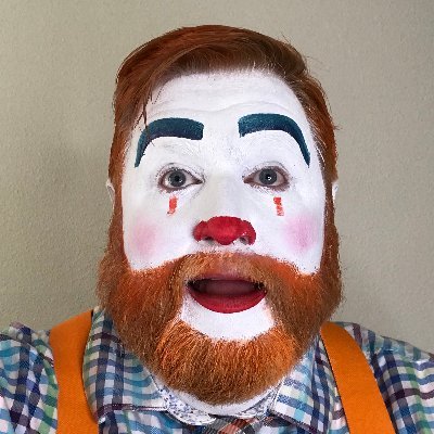 I'm just a singing clown who streams on Twitch.