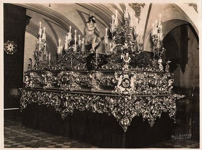 La Semana Santa de Sevilla en antiguos años y curiosidades de la Semana Santa de Sevilla que a lo mejor no lo conocías.