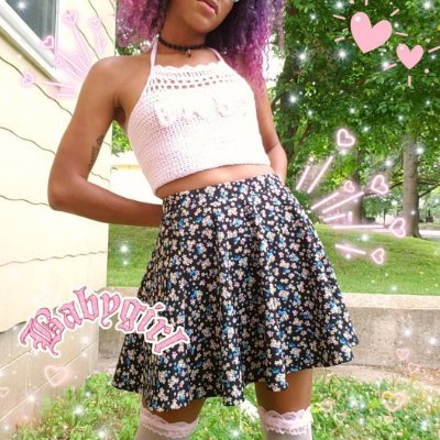 QueenSpookiePie's profile picture. 22 / ♀️
🌿 Mommy, #artist, #crafter, #mue 🌿